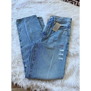 Levi jeans
